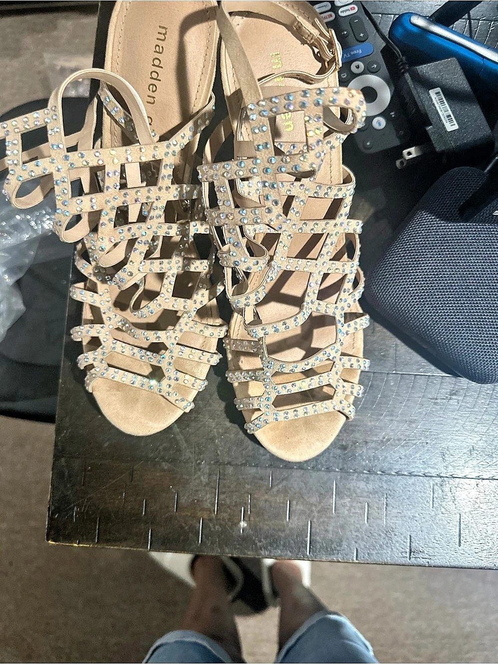 madden girl Rhinestone Heels in Brown & Gold Like New